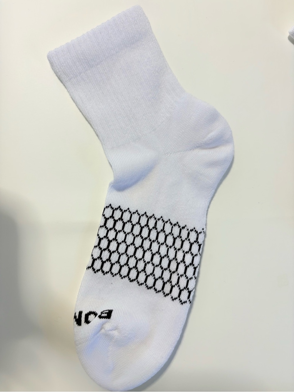 Bombas Men’s 10 Pack White Cushioned Quarter Socks Size M